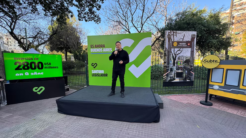 A días de las elecciones, Leandro Santoro cierra su campaña en la UBA