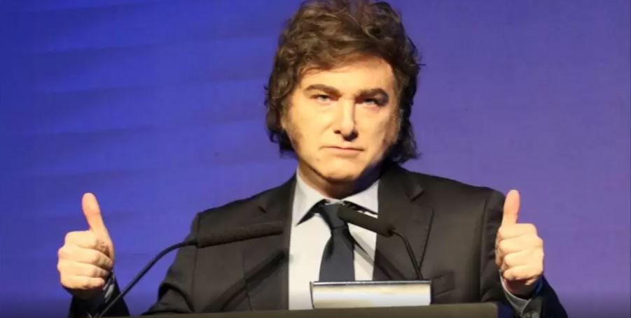 Milei afirmó que Cristina Kirchner “va a seguir presa” y redobló críticas contra la oposición