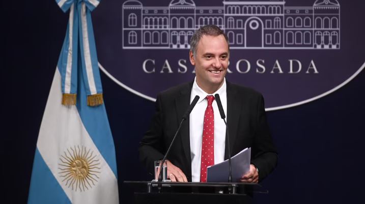 Adorni reunió al Gabinete en medio de la causa por enriquecimiento ilícito