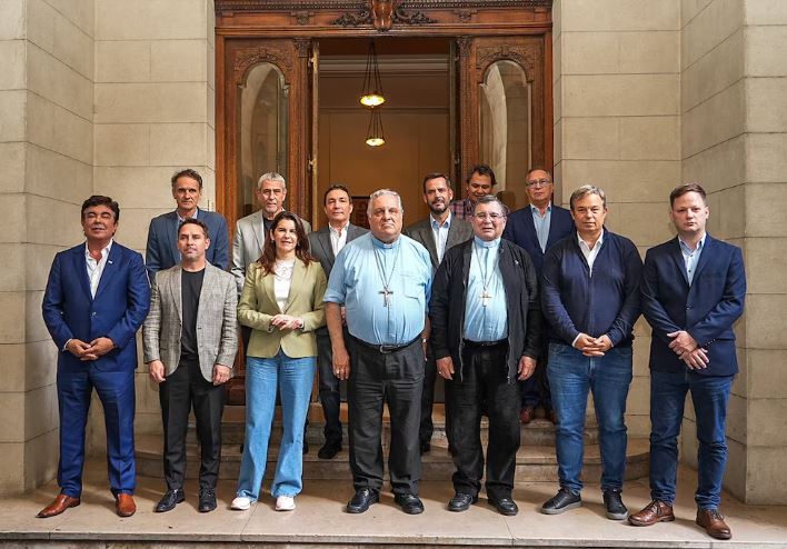 Intendentes del PJ y la Iglesia advirtieron por una “aceleración” de la crisis en el conurbano
