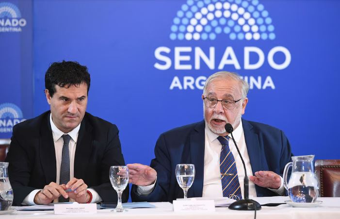 La Libertad Avanza busca aprobar hasta 50 pliegos judiciales mientras se frenan reformas clave
