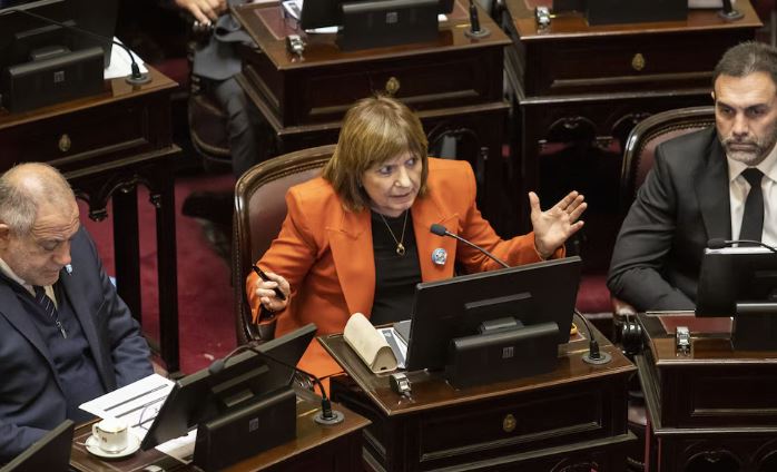 El oficialismo postergó una ley clave y crecieron las tensiones con Bullrich