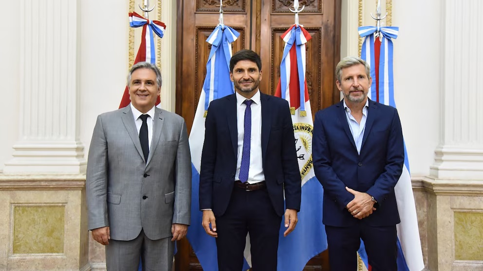 Santilli reunirá a Frigerio, Llaryora y Pullaro por las tarifas eléctricas y el Congreso en agenda