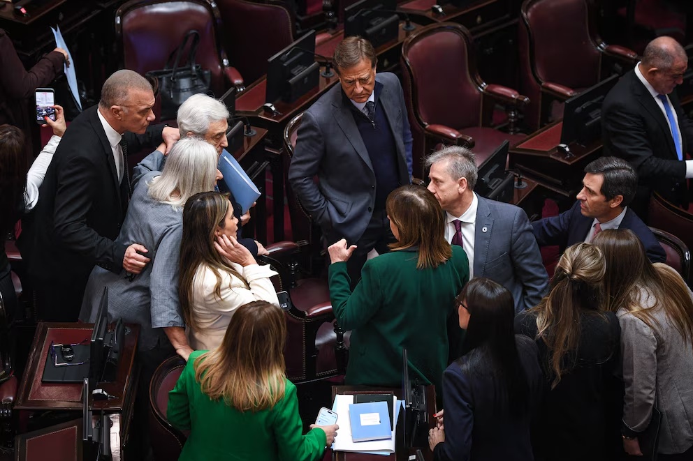 El Senado negocia votos para avanzar con Biocombustibles, Sociedades y el Súper RIGI