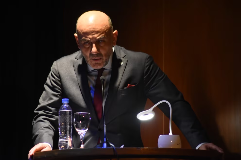 Suspendieron la cautelar que habilitó a Barroetaveña a buscar su reelección como consejero