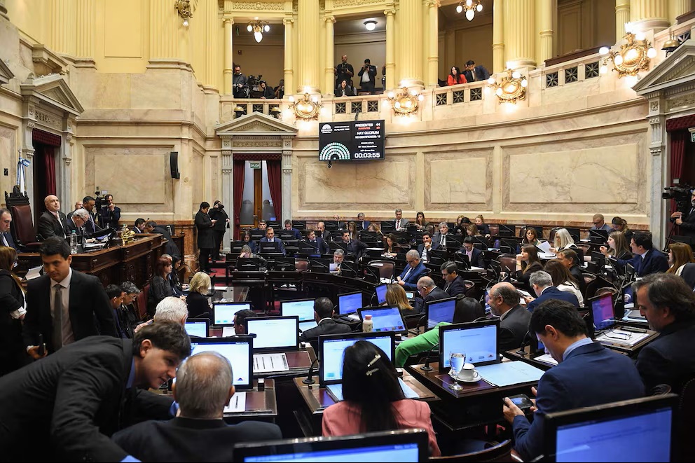 El oficialismo busca votos para Sociedades y el Súper RIGI antes del cierre de sesiones ordinarias